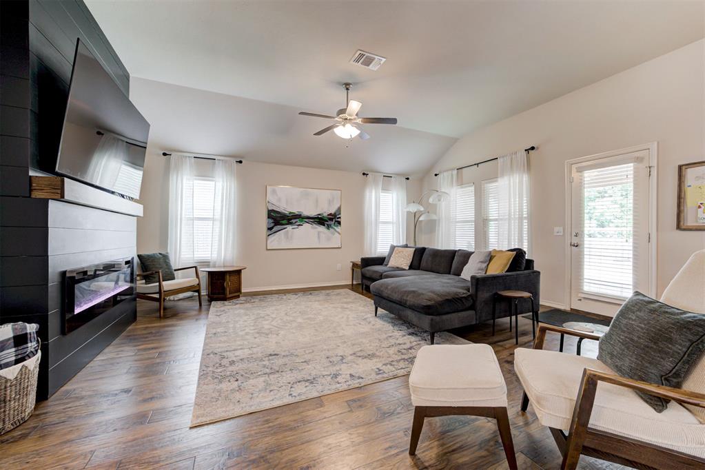 3520 Piney River Drive