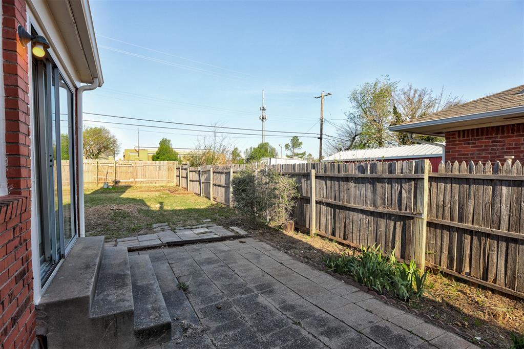 5117 N Miller Avenue