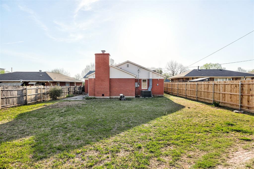 5117 N Miller Avenue