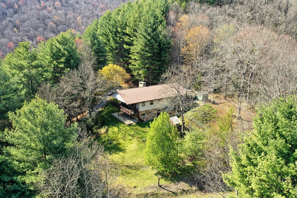 472 Hallelujah Acres