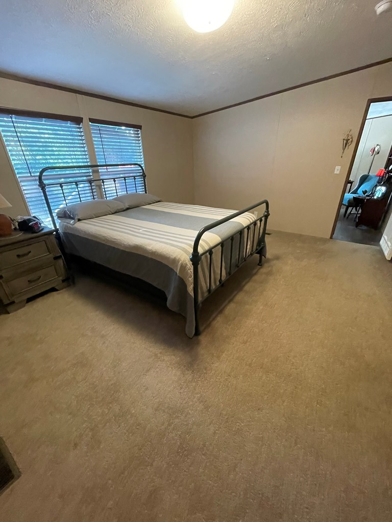 122 Clear Creek Ridge