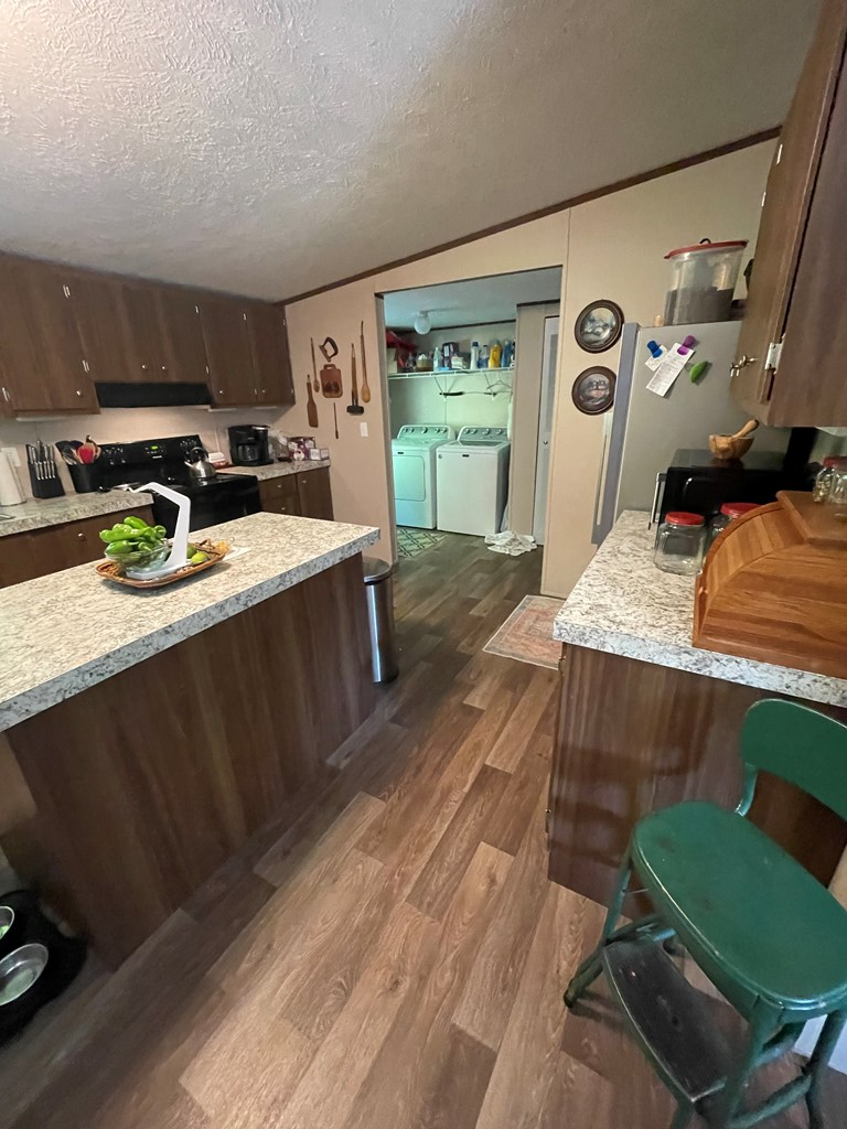 122 Clear Creek Ridge