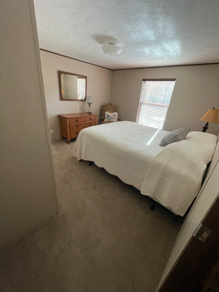 122 Clear Creek Ridge