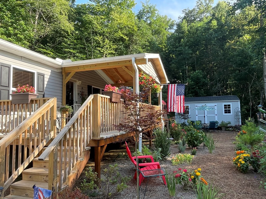 122 Clear Creek Ridge