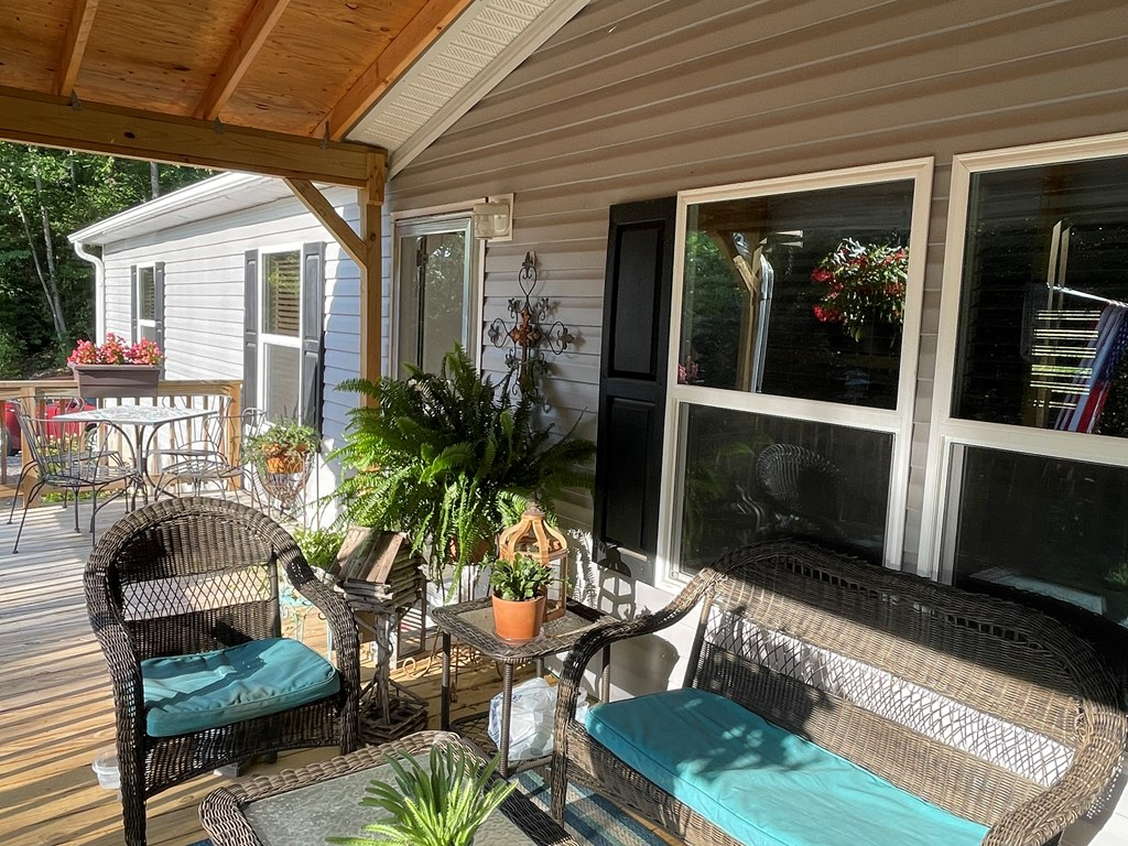 122 Clear Creek Ridge