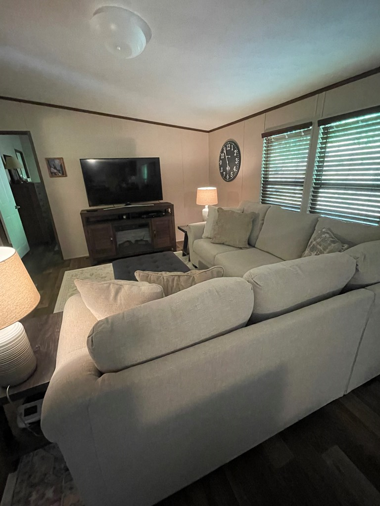 122 Clear Creek Ridge