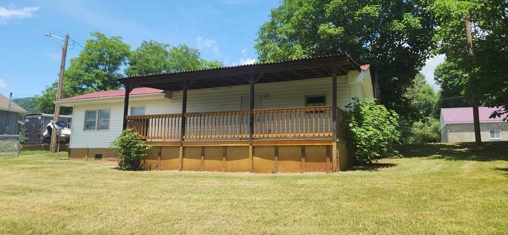 174 East Sylva Circle