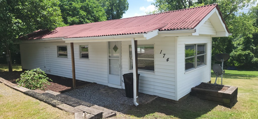 174 East Sylva Circle