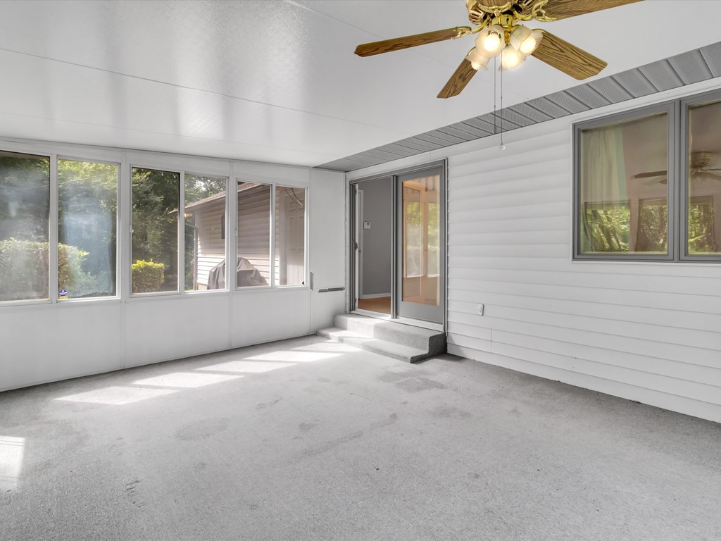 1695 Skyland Drive