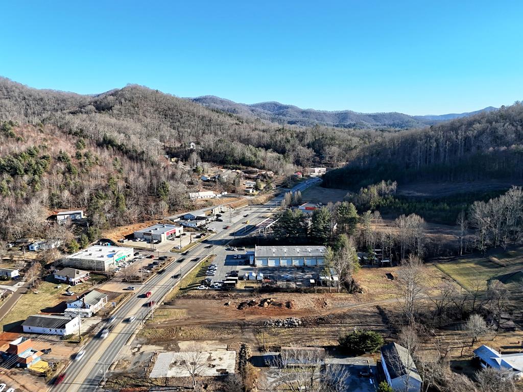 628 E Main St, Sylva