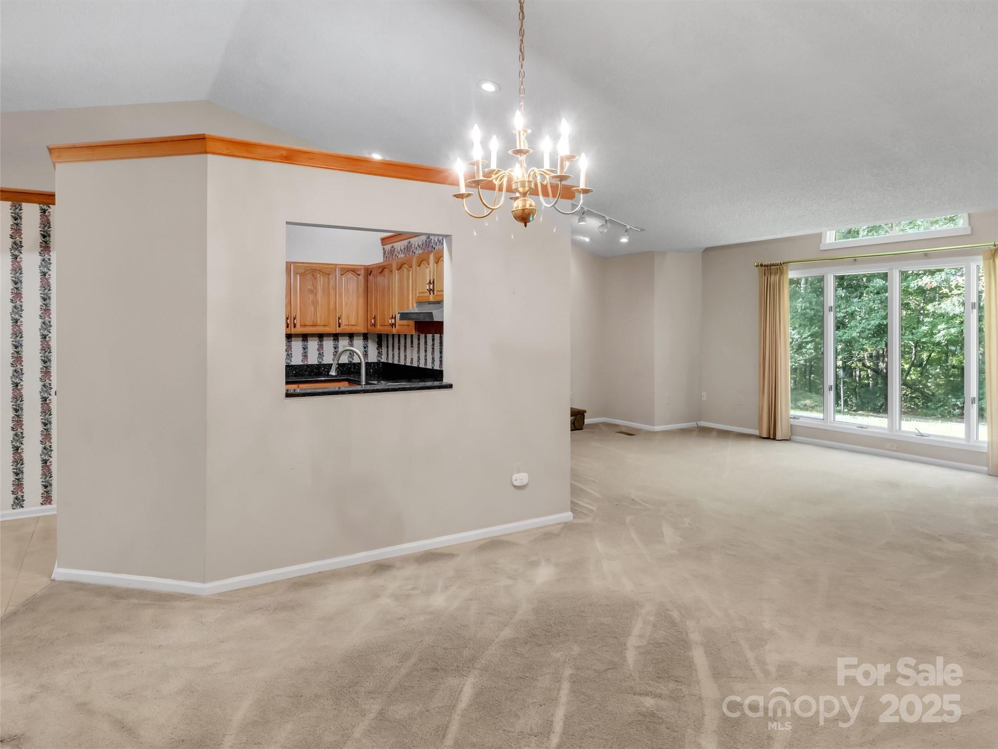1695 Skyland Drive