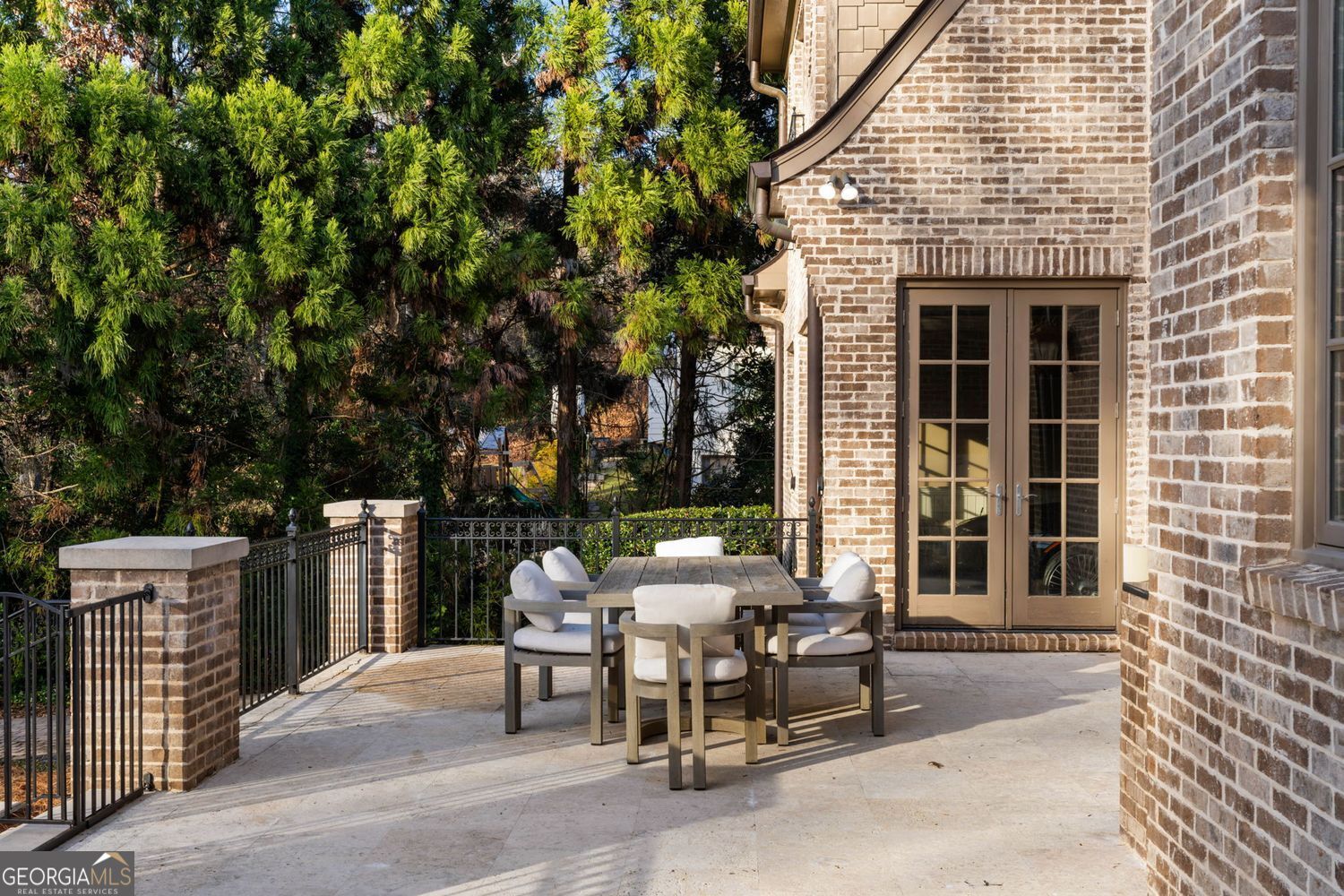 4076 Glen Devon Drive NW