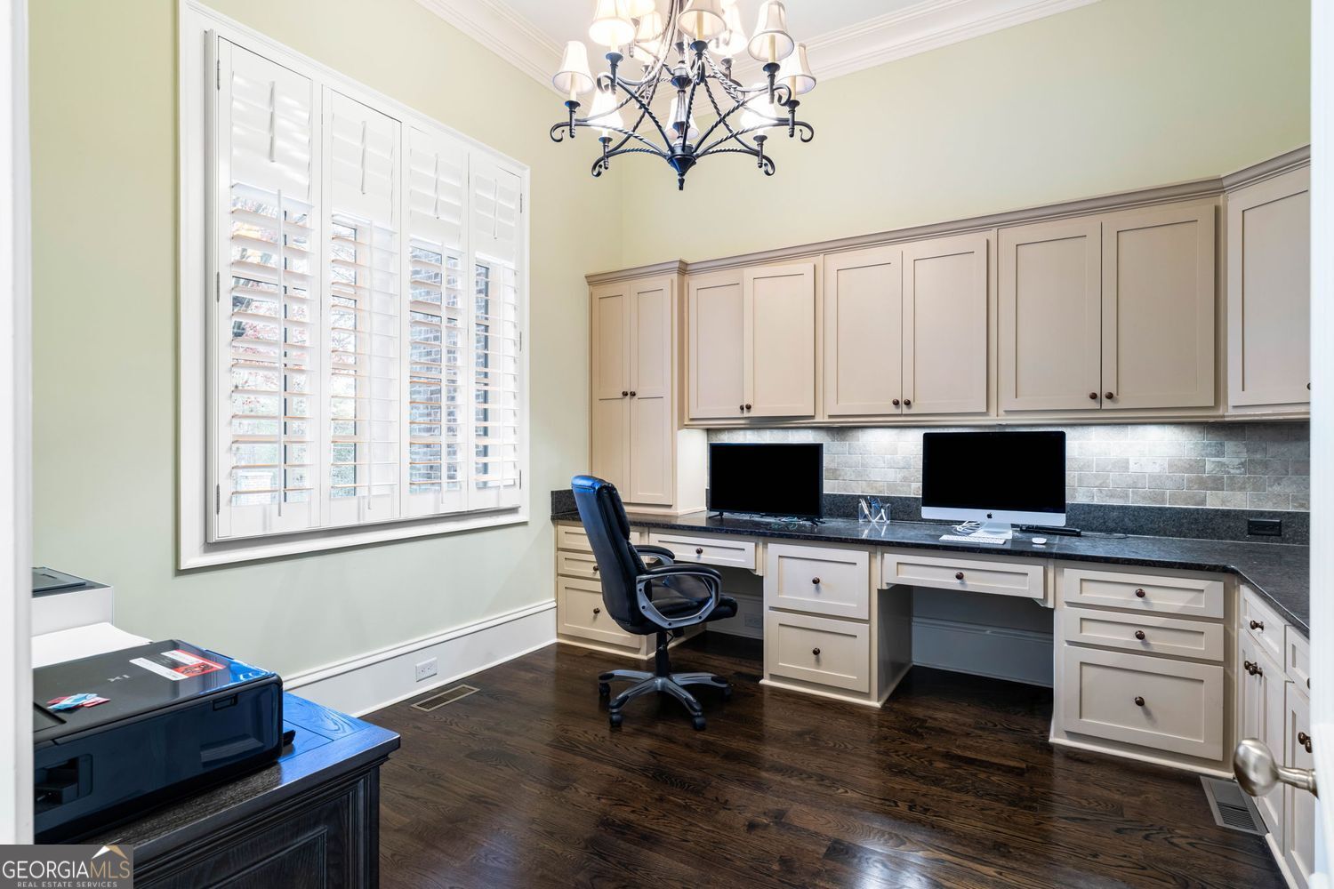 4076 Glen Devon Drive NW