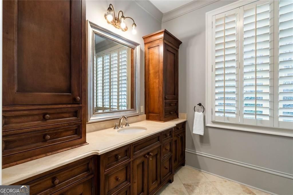 4076 Glen Devon Drive NW