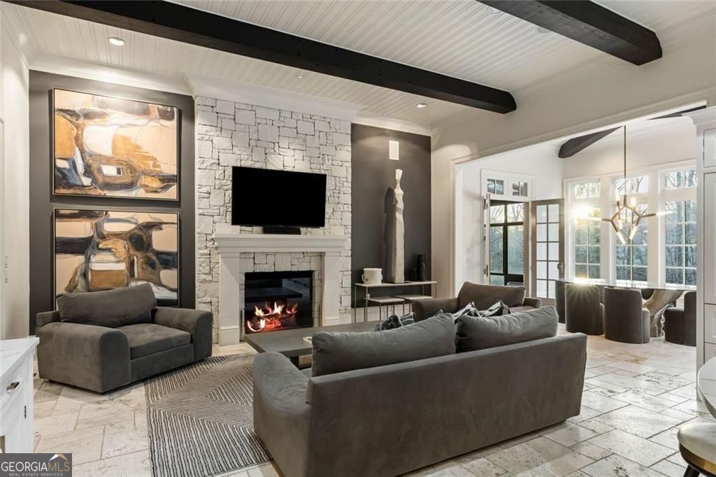 4076 Glen Devon Drive NW