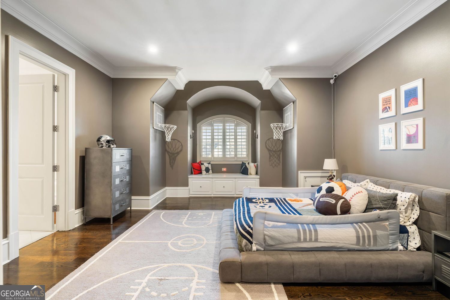 4076 Glen Devon Drive NW