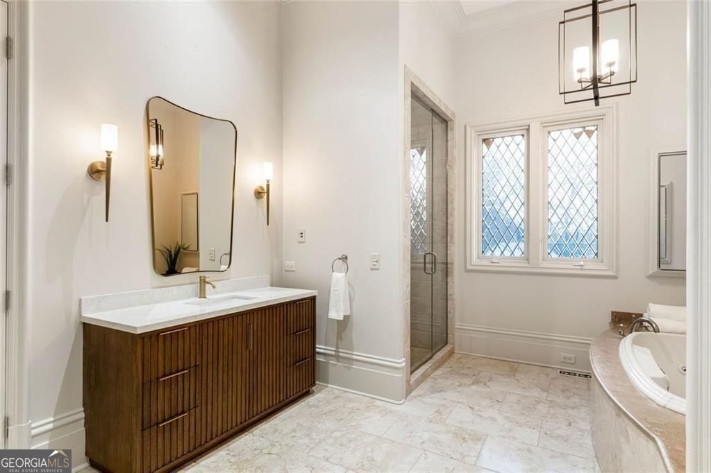 4076 Glen Devon Drive NW