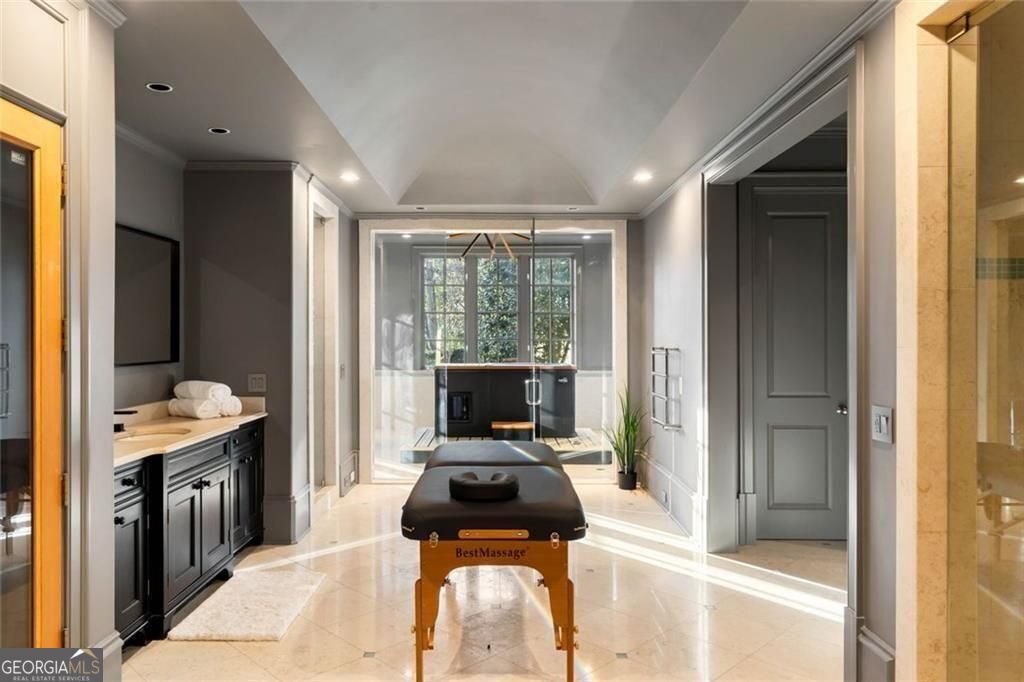 4076 Glen Devon Drive NW