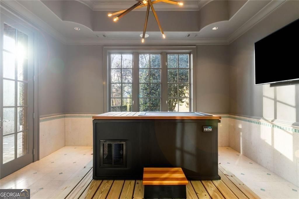 4076 Glen Devon Drive NW