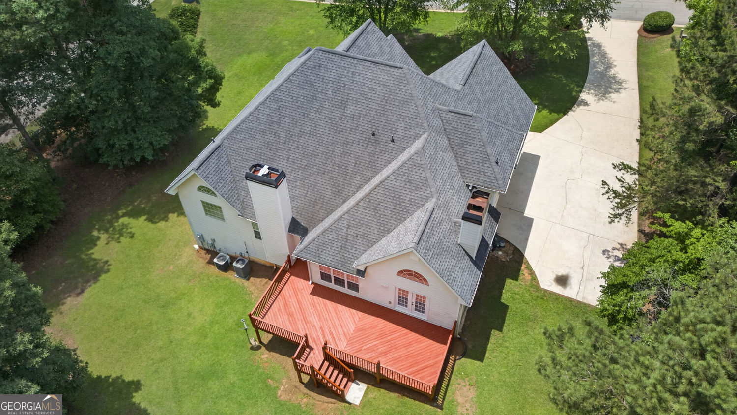 8228 River Pointe Overlook