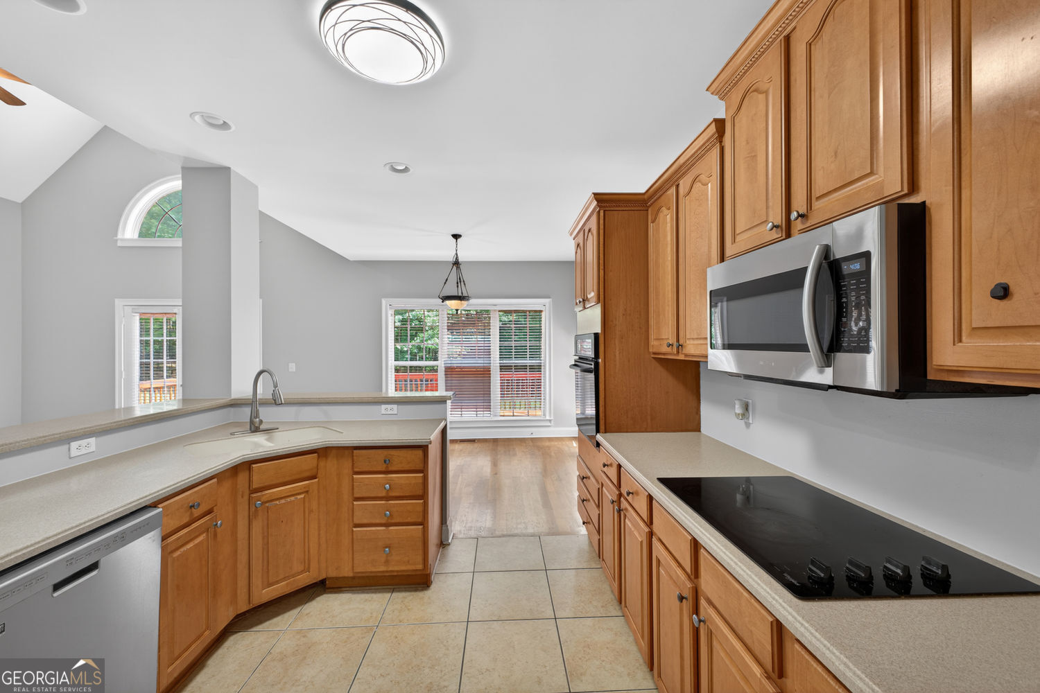 8228 River Pointe Overlook