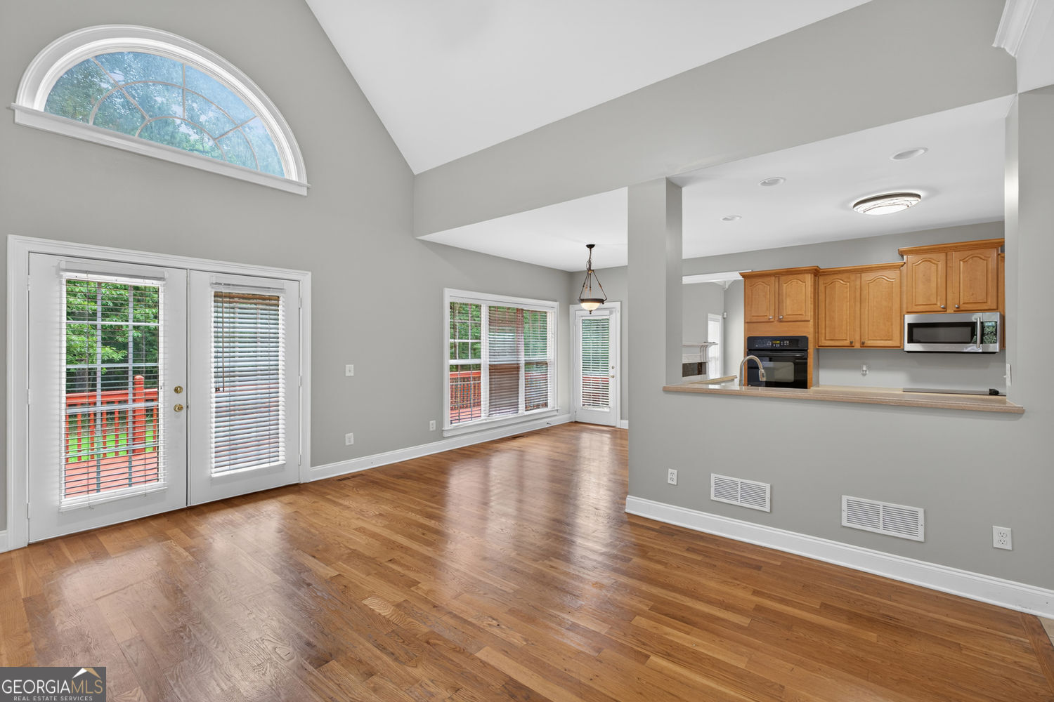 8228 River Pointe Overlook