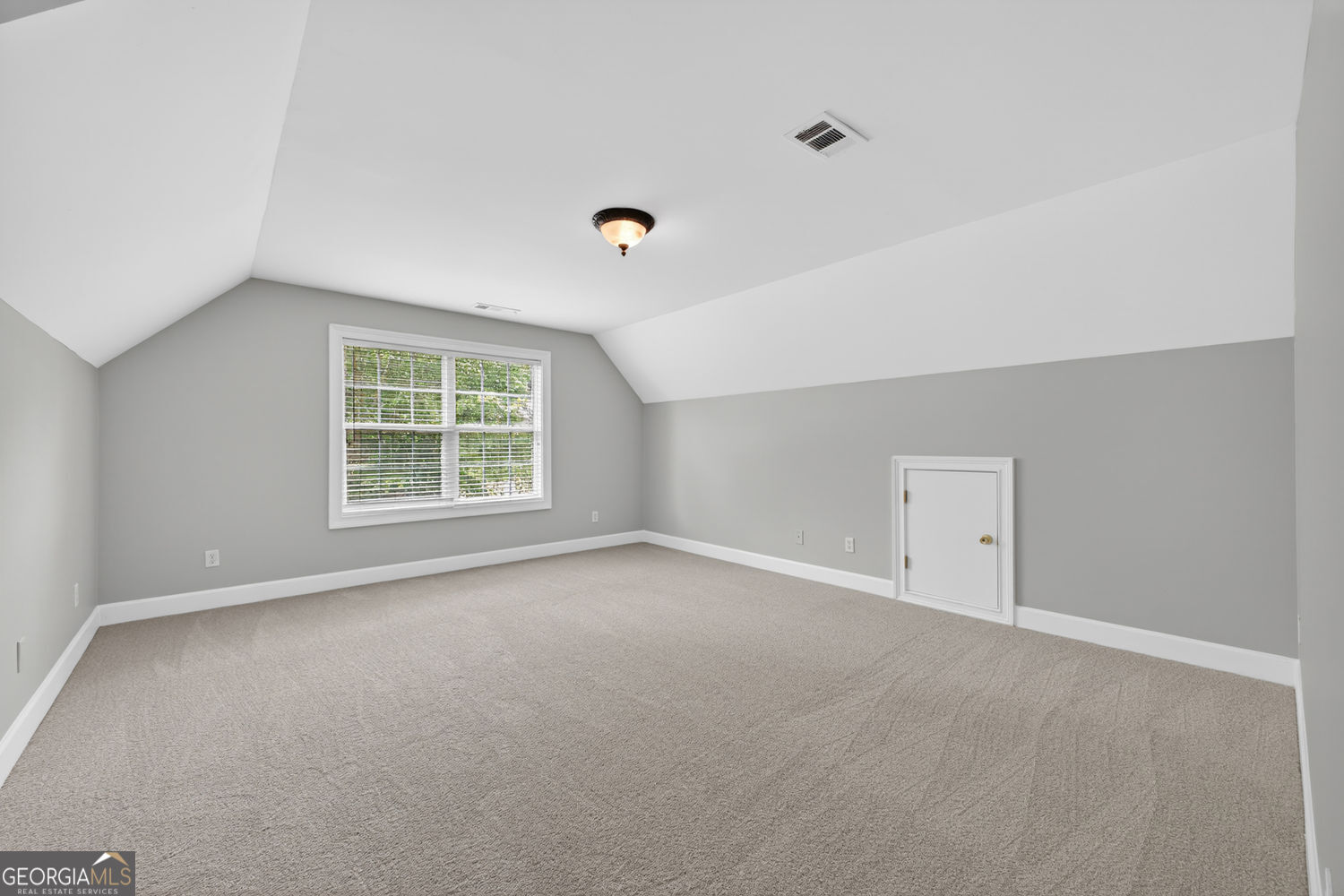 8228 River Pointe Overlook