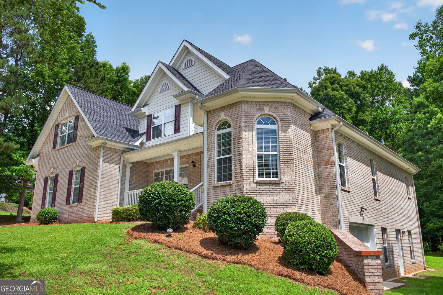 8228 River Pointe Overlook
