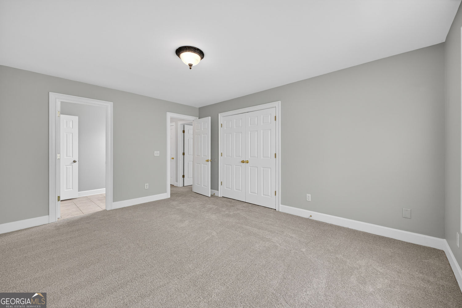 8228 River Pointe Overlook