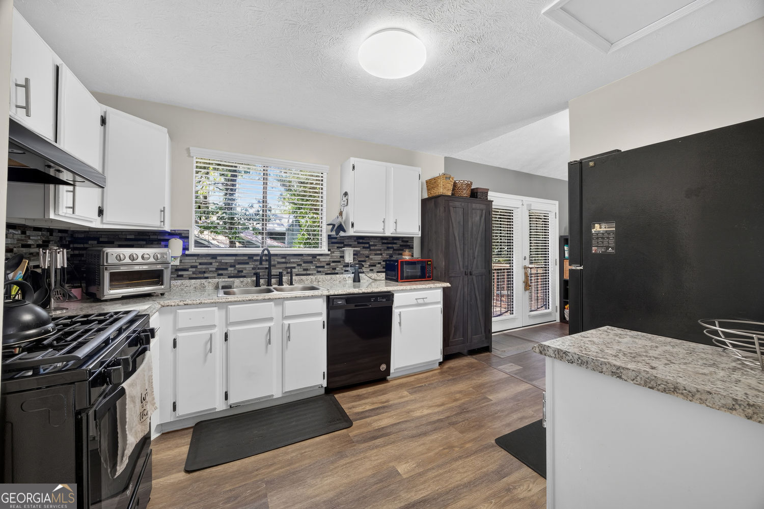 9256 Raven Drive