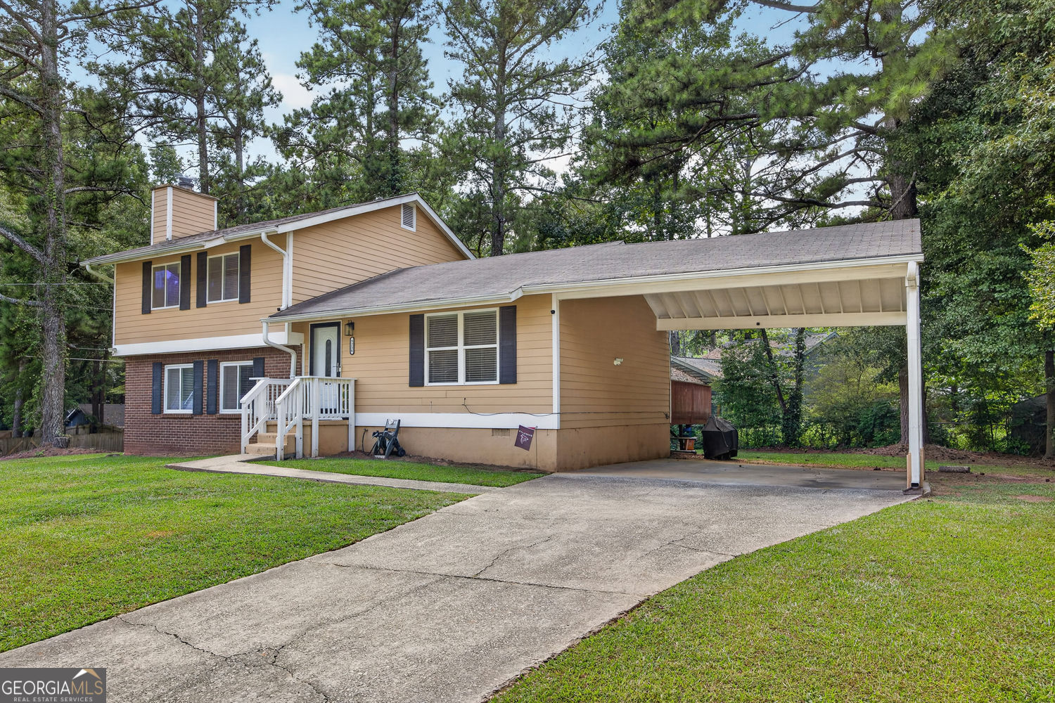9256 Raven Drive