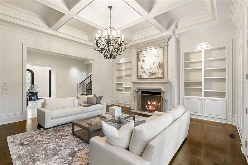 4076 Glen Devon Drive NW