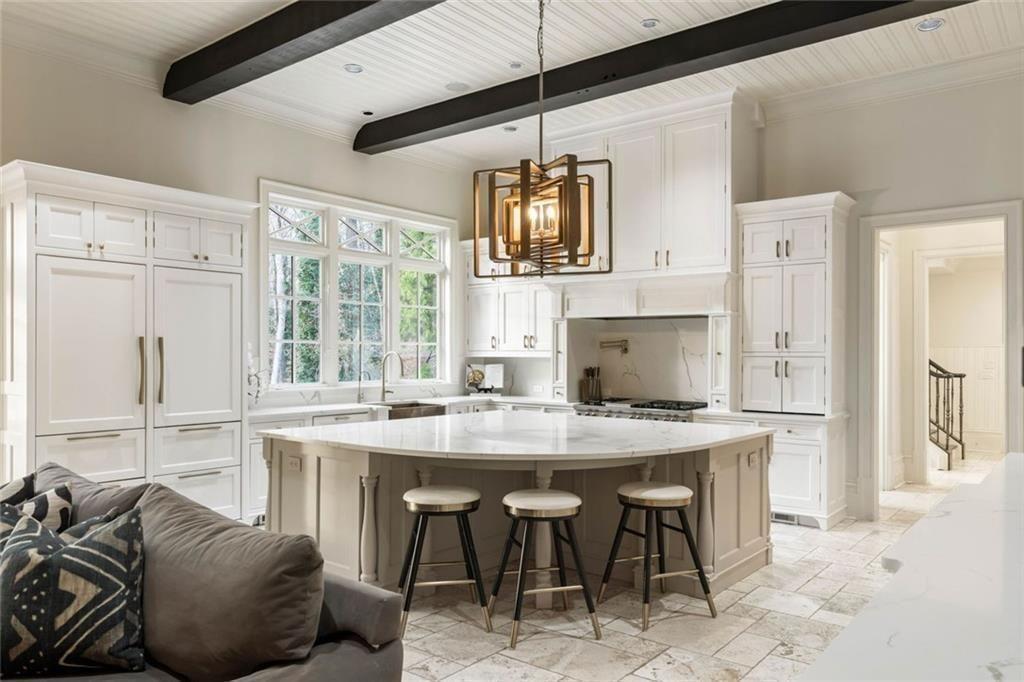 4076 Glen Devon Drive NW