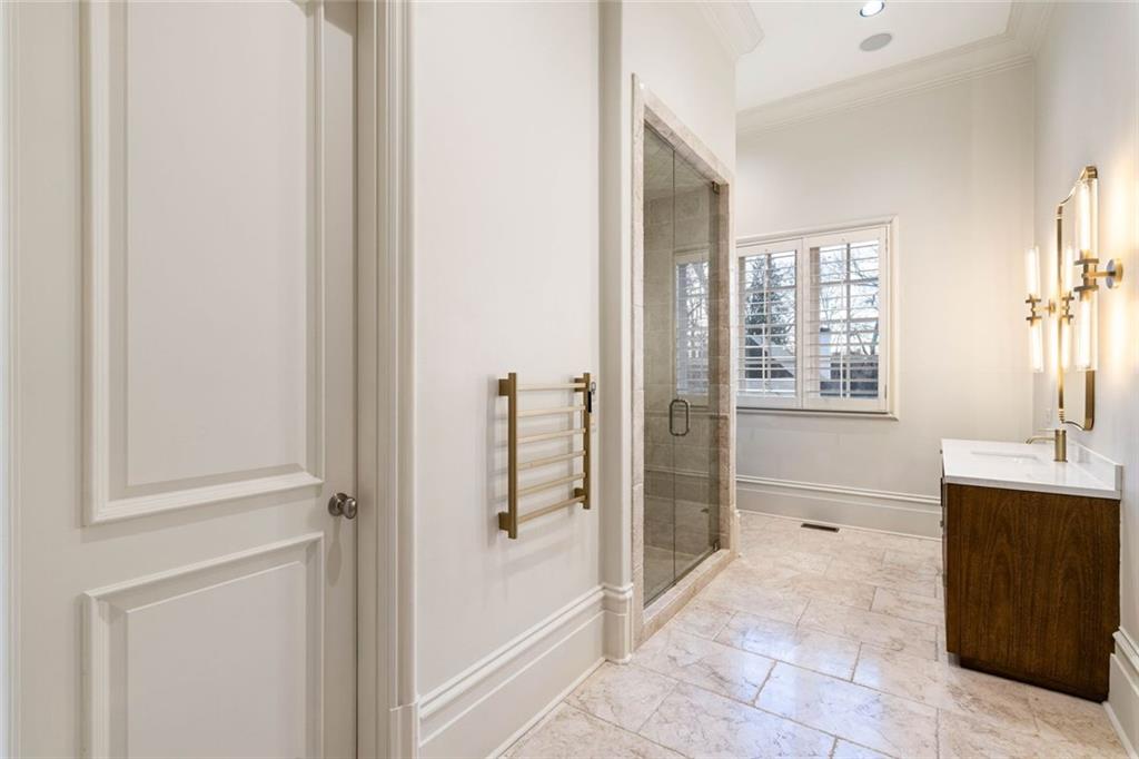 4076 Glen Devon Drive NW