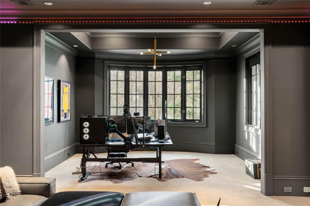 4076 Glen Devon Drive NW