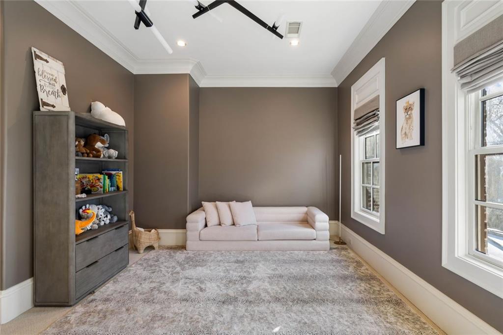 4076 Glen Devon Drive NW