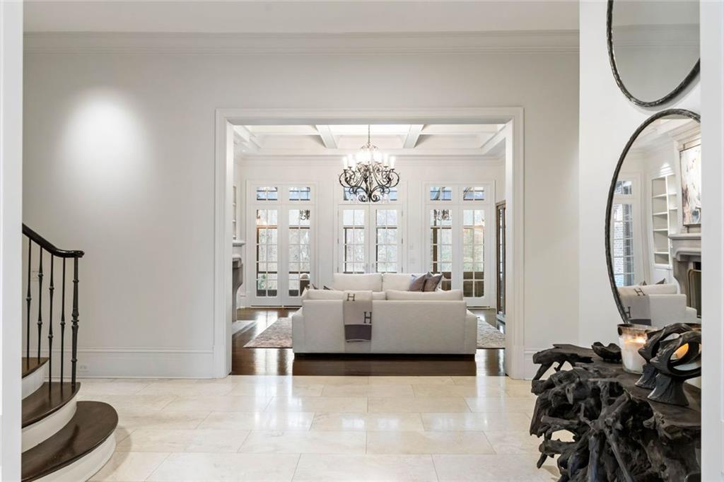 4076 Glen Devon Drive NW