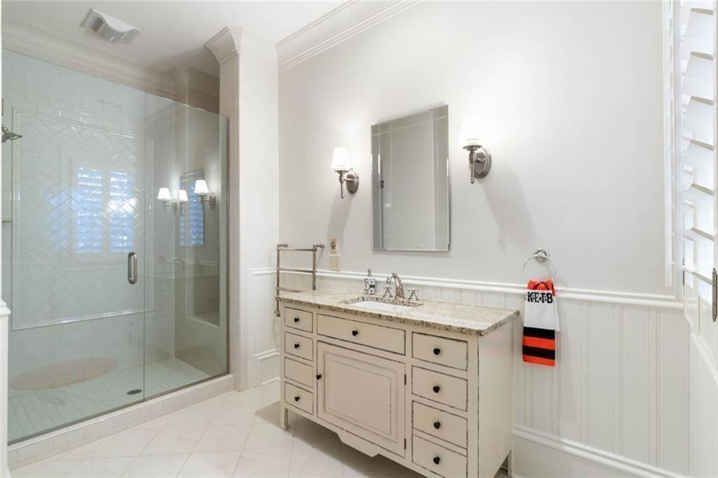 4076 Glen Devon Drive NW