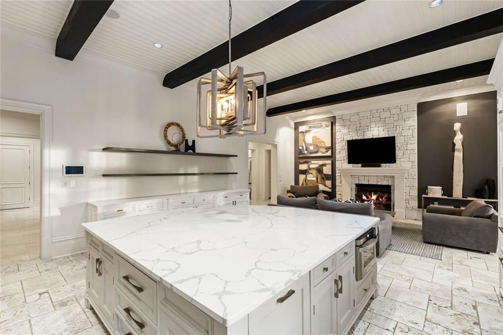 4076 Glen Devon Drive NW