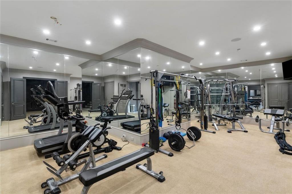 4076 Glen Devon Drive NW