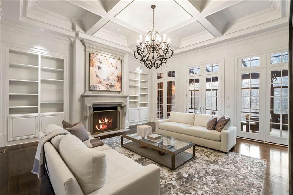 4076 Glen Devon Drive NW