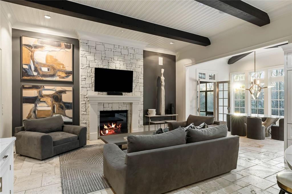 4076 Glen Devon Drive NW