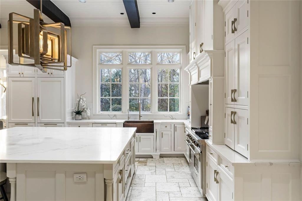 4076 Glen Devon Drive NW