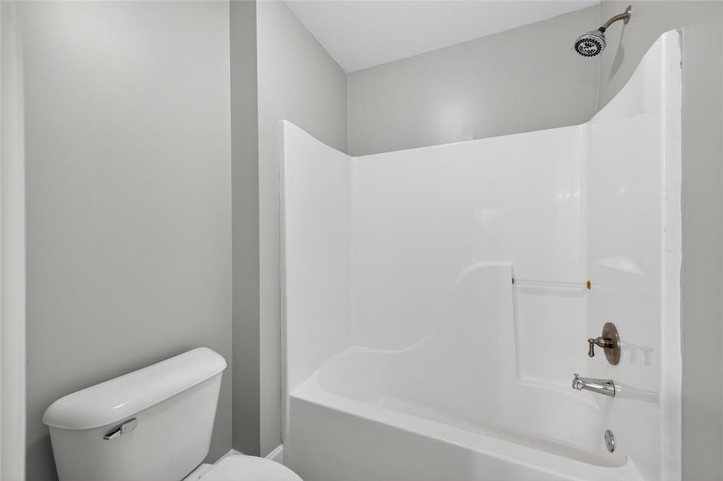 8228 River Pointe Overlook