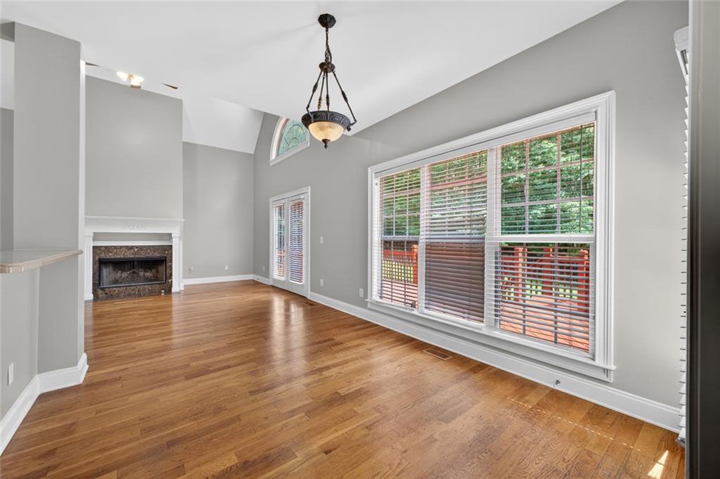 8228 River Pointe Overlook