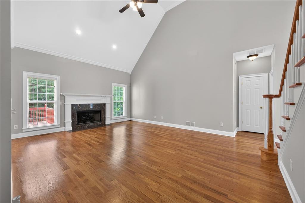 8228 River Pointe Overlook