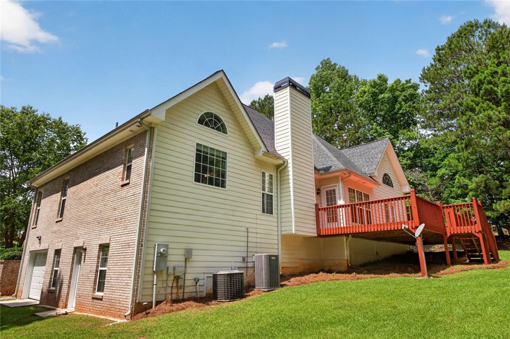 8228 River Pointe Overlook