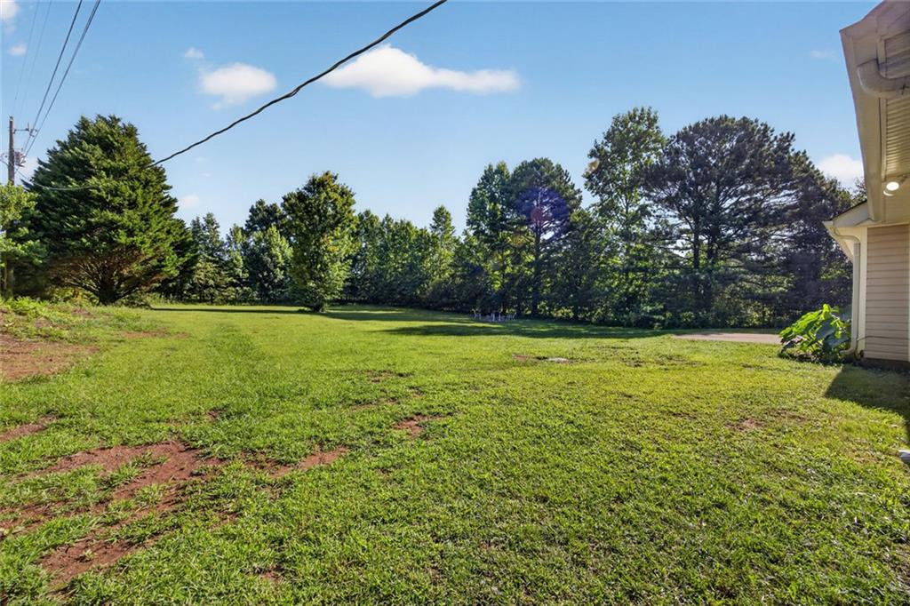 2078 Highway 81 W