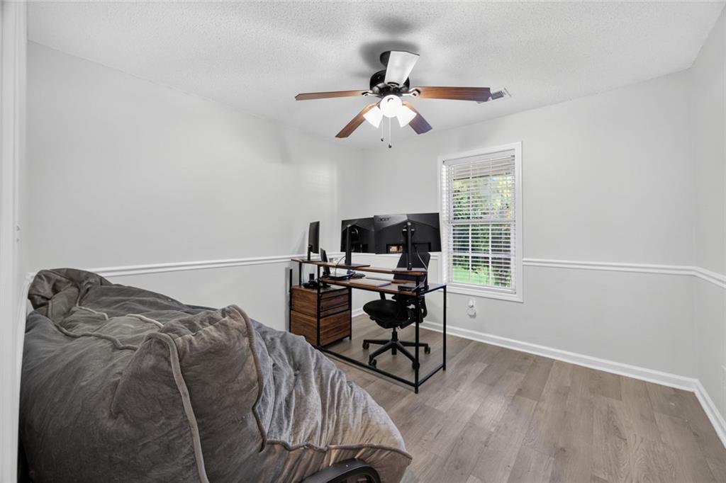 2078 Highway 81 W