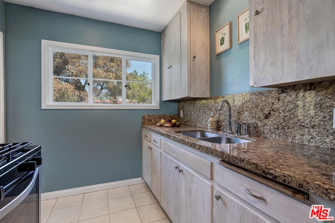 5418 Village Grn